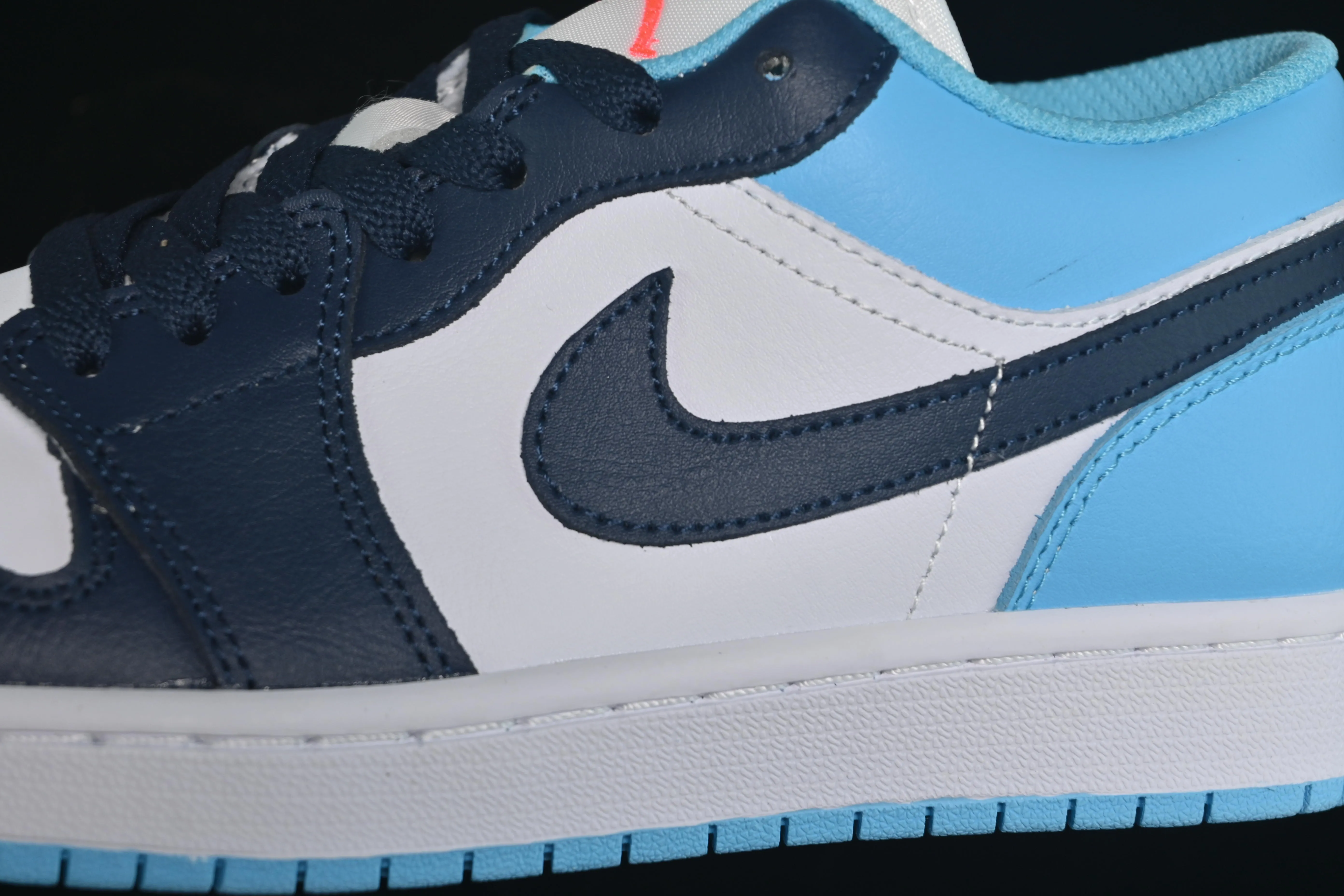 All categories Air Jordan Jordan series basketball shoes Air Jordan 1 Low Air Jordan 1 Low AJ1 Joe 1 blue white black hook low-top cultural casual sneakers 553558-149